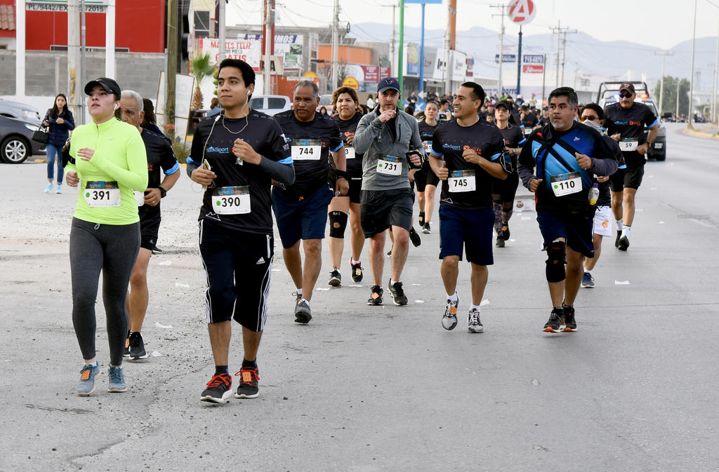 Corren la 5 y 10 K RockSport en Torreón. Noticias en tiempo real