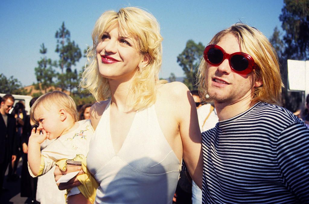Courtney Love recuerda a Kurt Cobain con foto de aniversario de bodas. Noticias en tiempo real