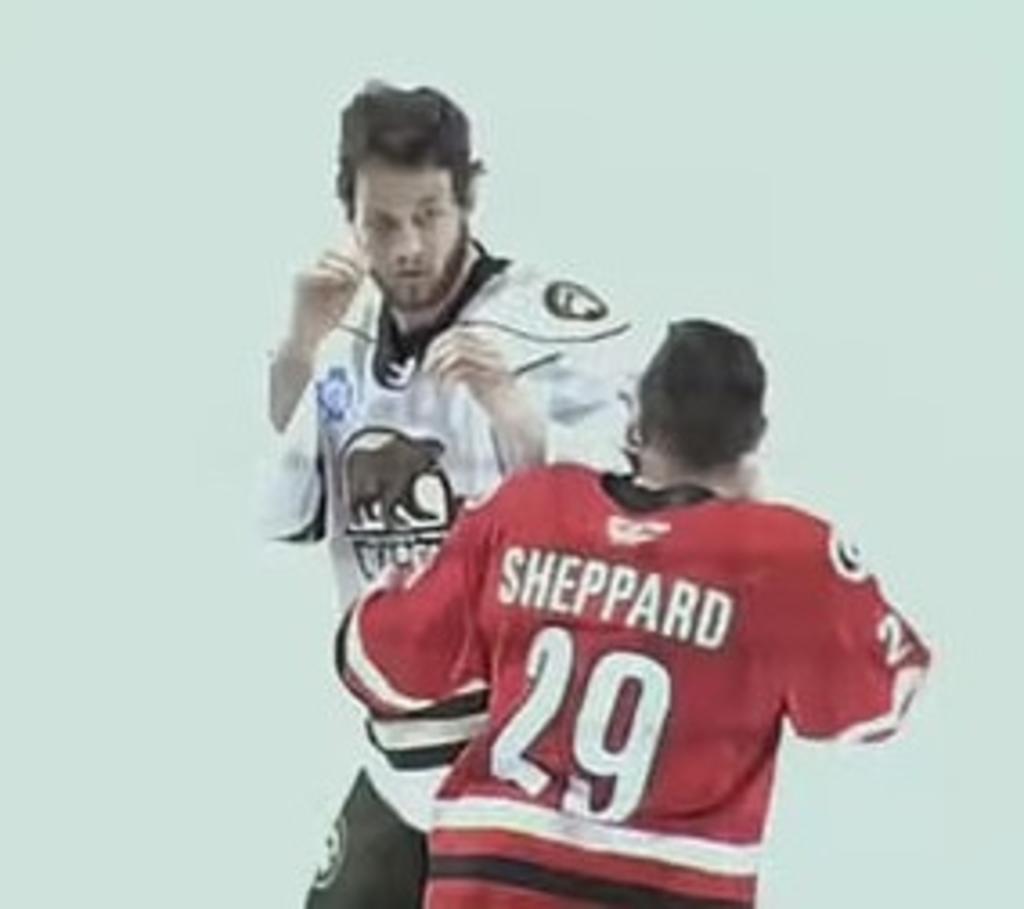 Jugadores de hockey protagonizan aparatosa pelea en pleno partido. Noticias en tiempo real