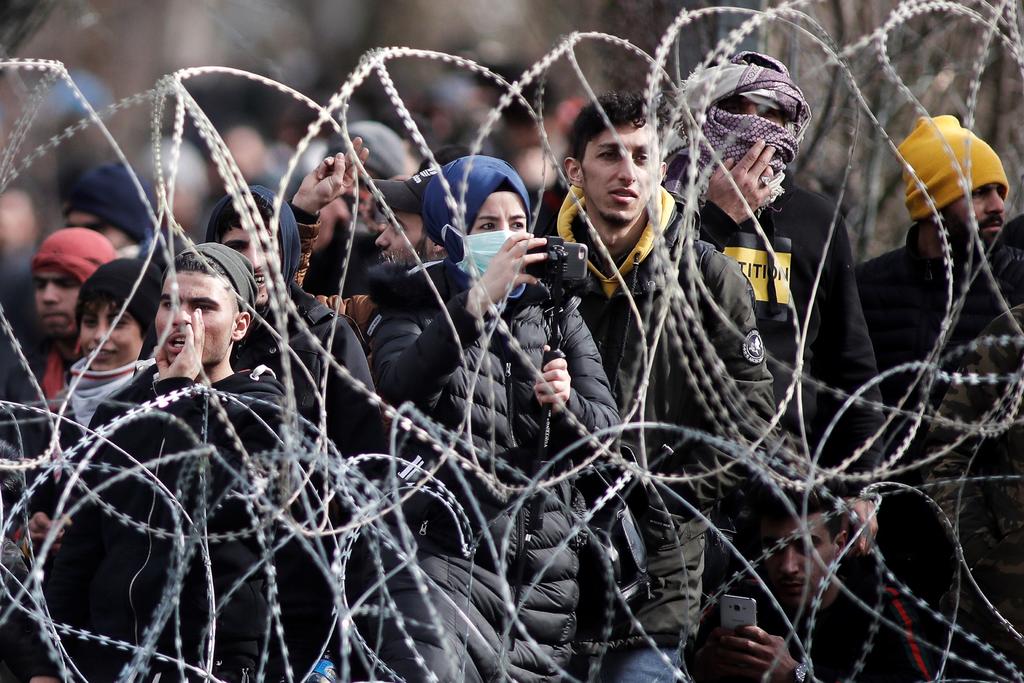 Advierte la Unión Europea que sus puertas no están abiertas para refugiados. Noticias en tiempo real