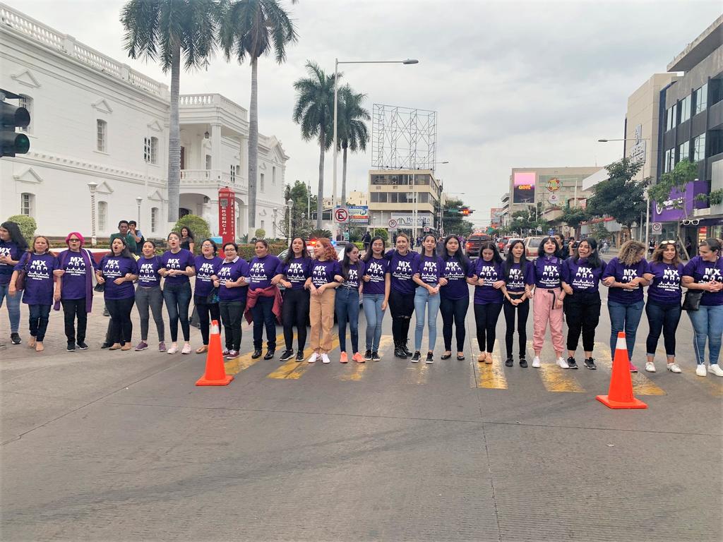 Realizan cadena feminista en Culiacán. Noticias en tiempo real