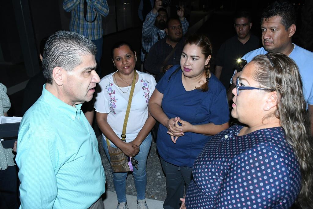 Piden a Riquelme que autoricen plazas para trabajadores del Hospital General de Torreón. Noticias en tiempo real