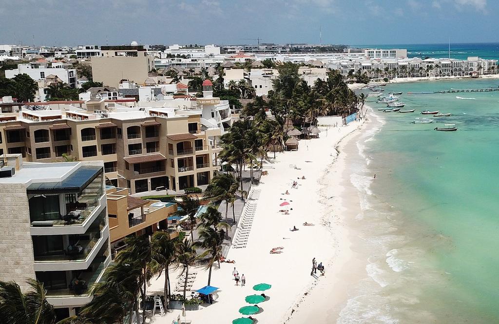 Entidades cierran playas y hoteles al turismo en Semana Santa por COVID-19. Noticias en tiempo real