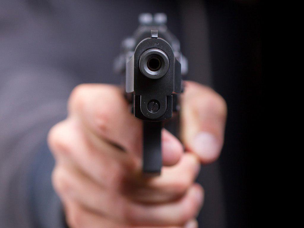 Hombre armado roba 18 mil pesos de domicilio en La Loma. Noticias en tiempo real