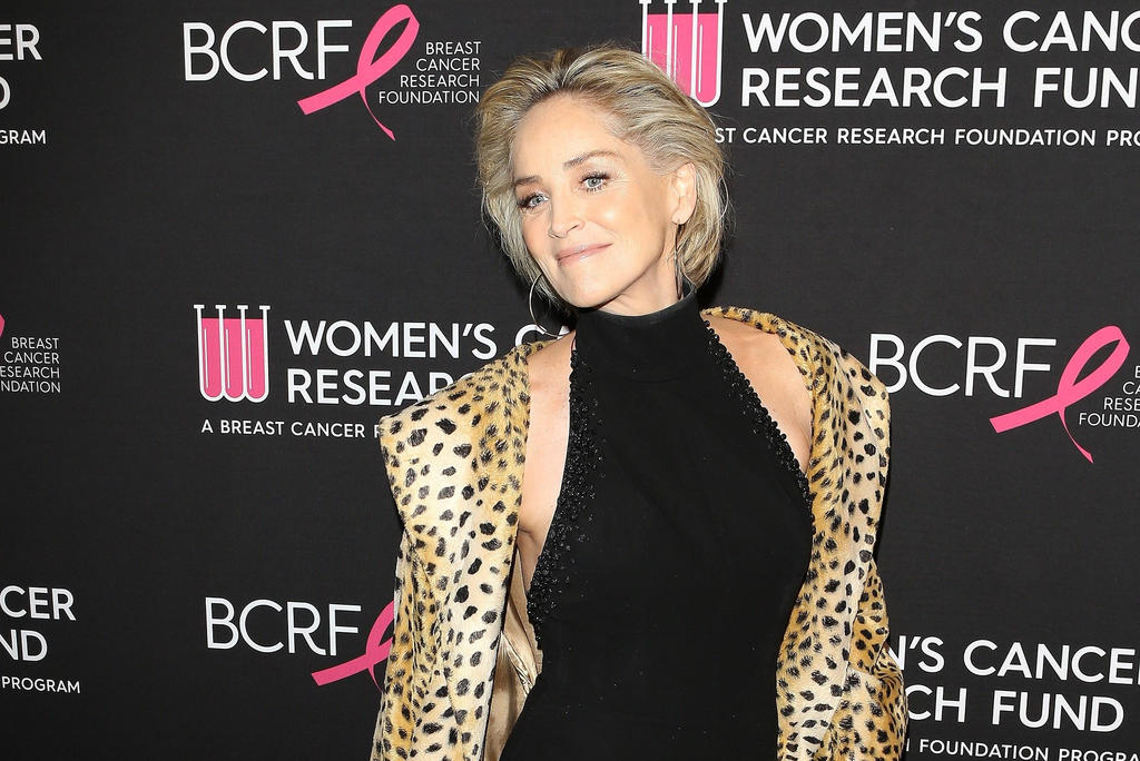 Sharon Stone da mensaje emotivo a la Cruz Roja italiana. Noticias en tiempo real