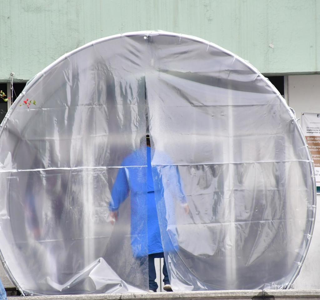 Colocan dos túneles sanitizantes en IMSS de Monclova. Noticias en tiempo real