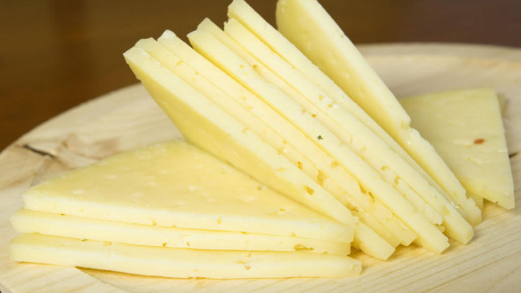 ¿Qué marcas dicen ser queso manchego sin serlo?. Noticias en tiempo real
