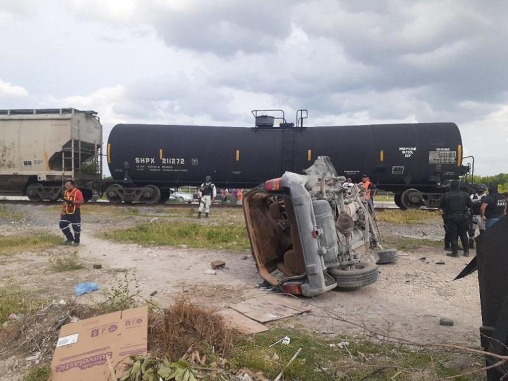 Accidente ferroviario deja cuatro personas lesionadas en Nava. Noticias en tiempo real