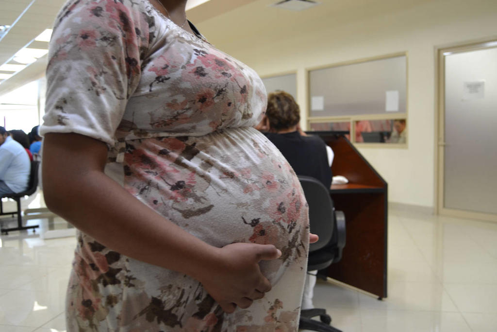 Continuarán en cuarentena mujeres embarazadas y personas de la tercera edad en Coahuila. Noticias en tiempo real