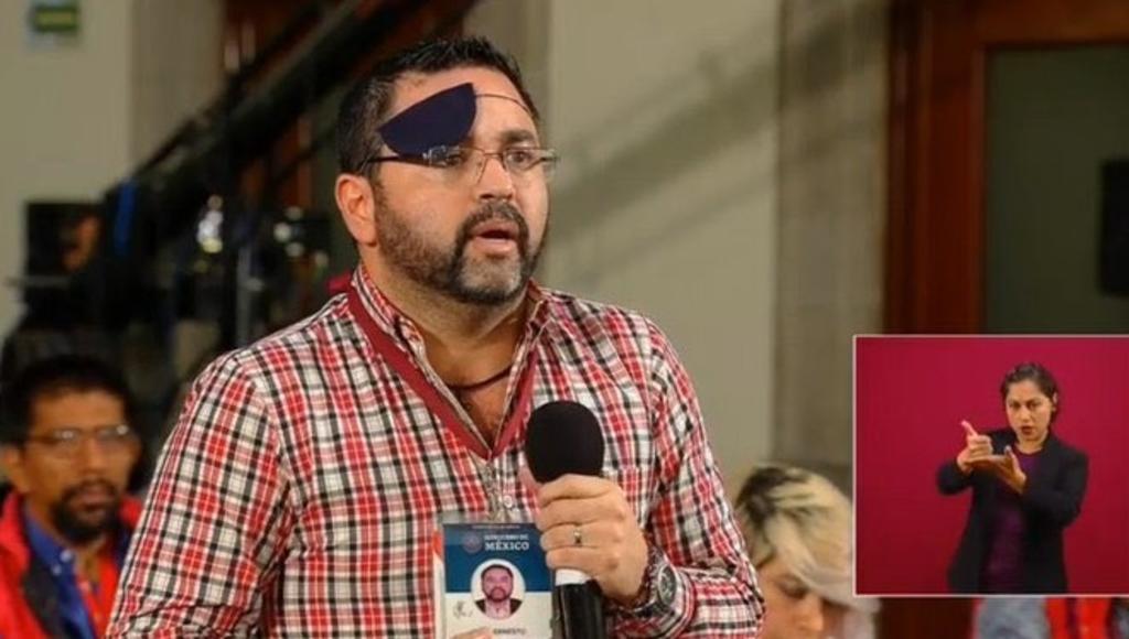 Tunden en redes a Paul Velázquez tras descubrir su ojo sin parche, El Siglo de Torreón