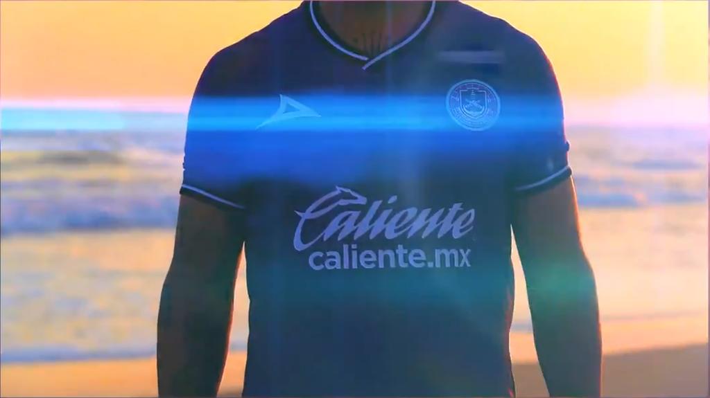 Mazatlán FC presenta el primer uniforme en su historia. Noticias en tiempo real