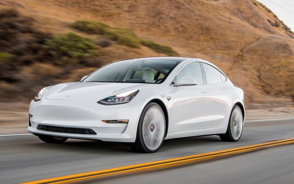 Compra por accidente 28 Tesla Model 3; gasta más de 35 millones de pesos. Noticias en tiempo real