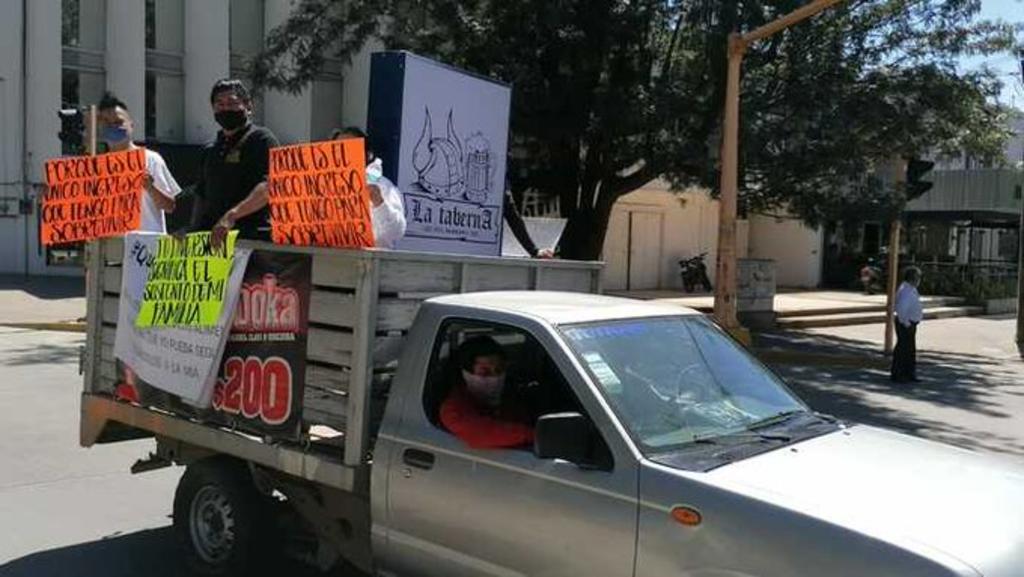 Dueños de bares de Oaxaca exigen reapertura con caravana vehícular. Noticias en tiempo real