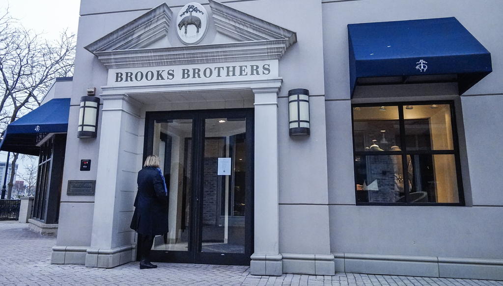 Brooks Brothers, la marca de ropa más antigua de EUA, se declara en bancarrota. Noticias en tiempo real