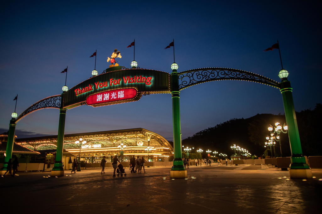 Disney en Hong Kong cierra ante la oleada más peligrosa de la pandemia. Noticias en tiempo real