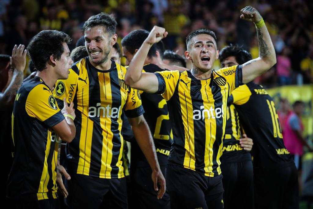 Peñarol y Nacional se preparan para retorno del fútbol ...