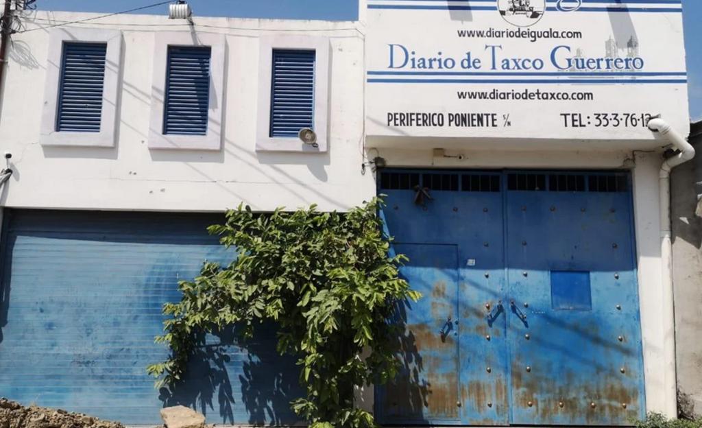 Balean oficinas de periódico en Iguala, Guerrero. Noticias en tiempo real