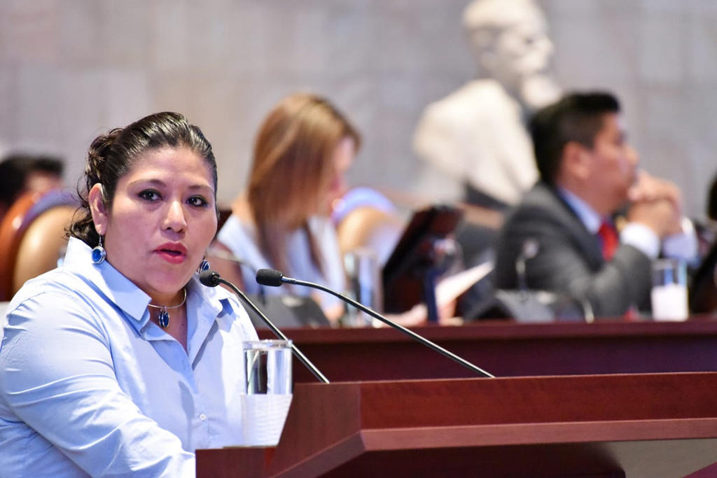 Defiende legisladora dictamen para prohibir venta de refrescos a menores en Oaxaca. Noticias en tiempo real