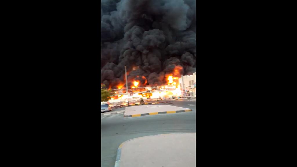 Investigan incendio de mercado en Emiratos Árabes Unidos. Noticias en tiempo real