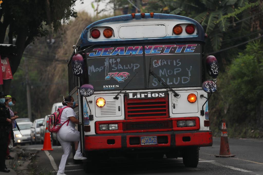Transporte público de El Salvador se opone a volver a las labores. Noticias en tiempo real