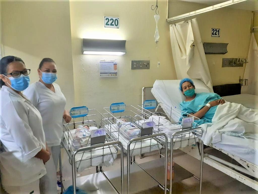 Nacen trillizas en la clínica 16 del IMSS de Torreón. Noticias en tiempo real