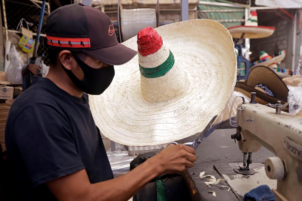 En pandemia, caen ventas de sombreros tradicionales en México. Noticias en tiempo real