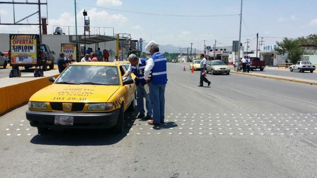 Realizan operativos a taxis en Monclova. Noticias en tiempo real