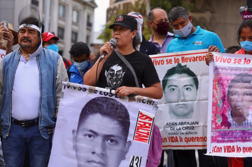 Acusan acciones militares en caso Ayotzinapa. Noticias en tiempo real
