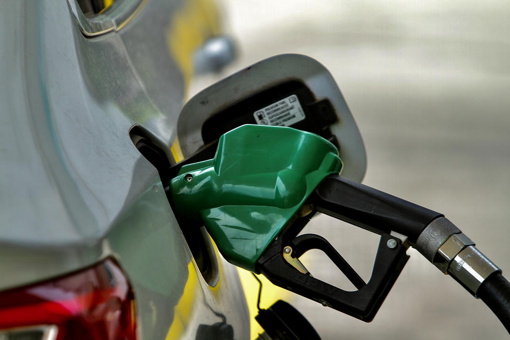 Nueva norma en venta de combustible entrará en vigor en octubre: Economía. Noticias en tiempo real