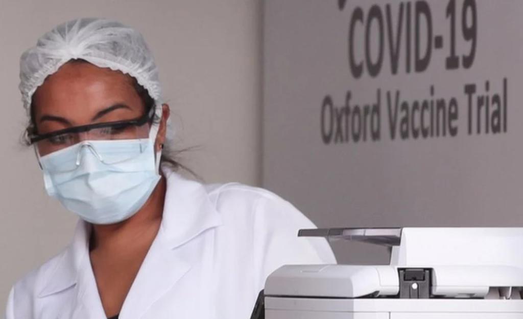 AstraZeneca seguirá con pruebas de la vacuna COVID-19 tras muerte de voluntario en Brasil. Noticias en tiempo real