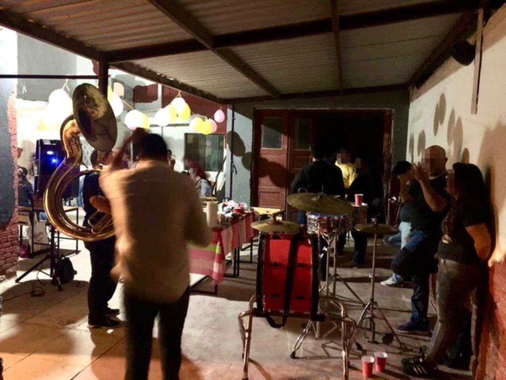 Atribuyen repunte de COVID-19 en La Laguna a festejos sociales. Noticias en tiempo real