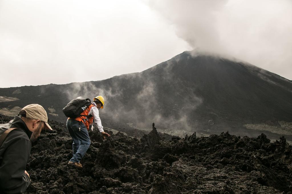 Preparan reapertura de aldeas en volcán Pacaya de Guatemala. Noticias en tiempo real