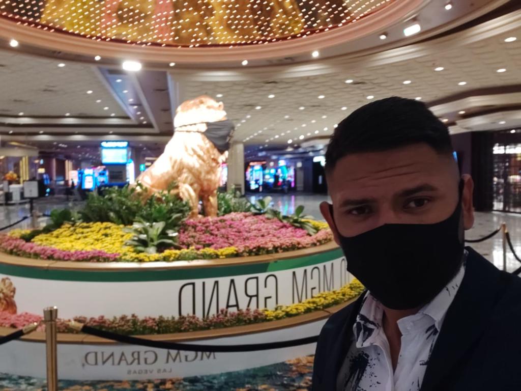 El lagunero Pistón López ya se encuentra en Las Vegas. Noticias en tiempo real