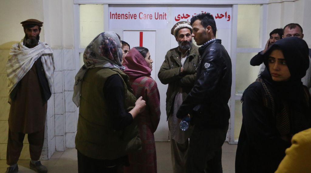 Atacan universidad de Kabul; hay 22 muertos
