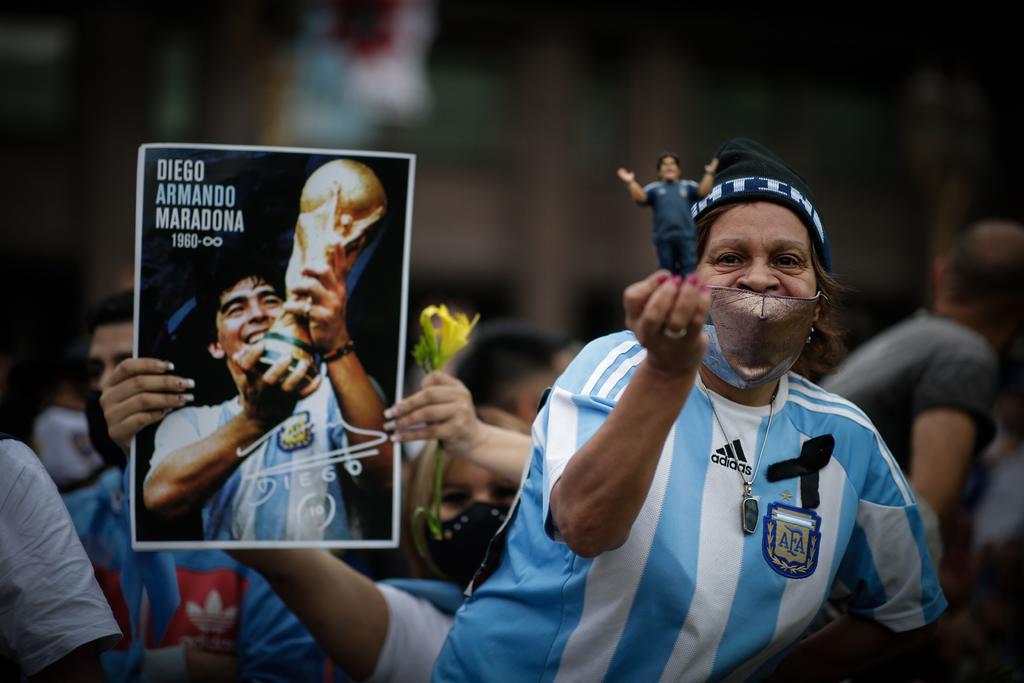 Agente de Maradona señala que la ambulancia tardó más de media hora en llegar. Noticias en tiempo real