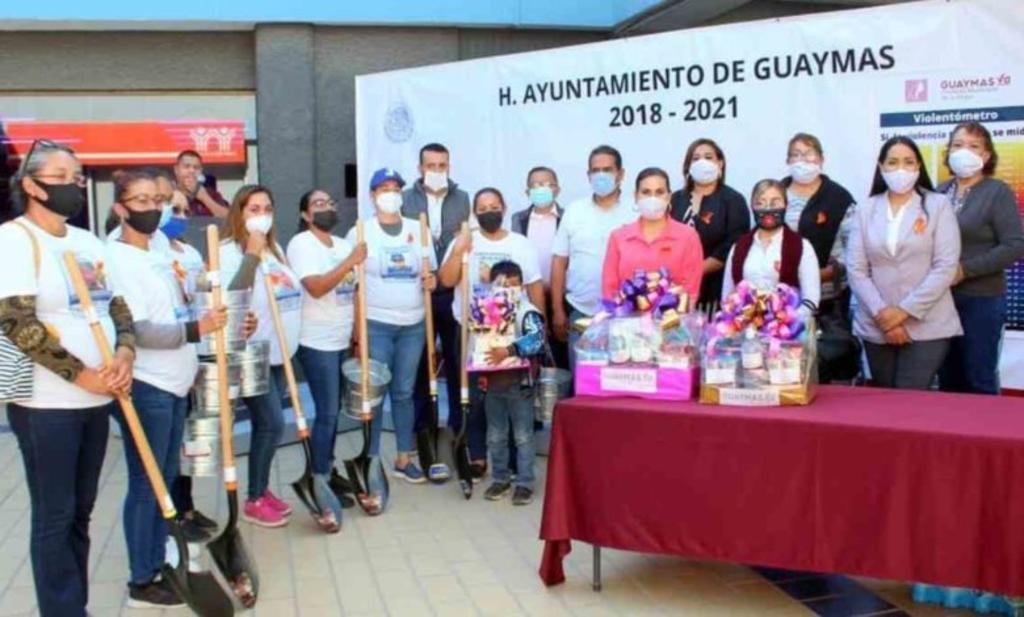 Entregan palas a familiares de desaparecidos en Guaymas, Sonora. Noticias en tiempo real