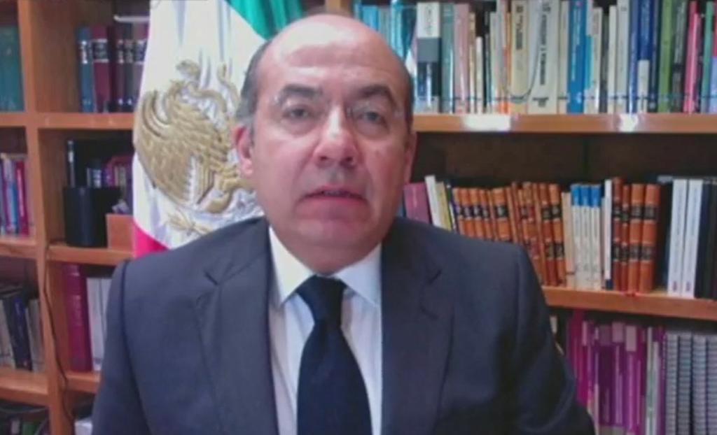 Felipe Calderón calcula 300 mil muertes en México por torpe manejo de pandemia. Noticias en tiempo real