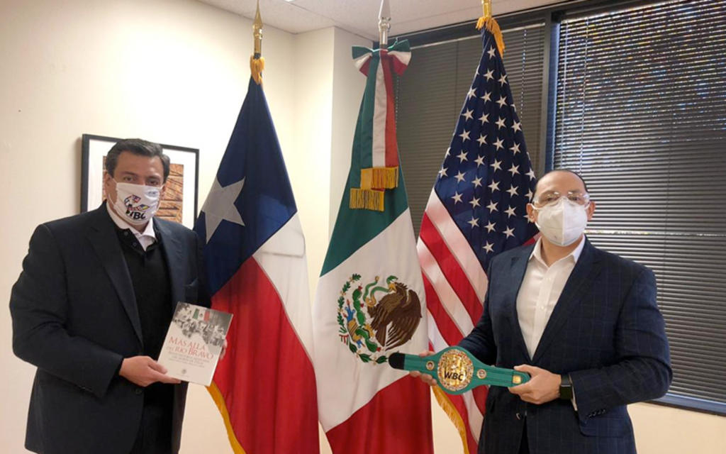 Consejo Mundial de Boxeo entrega reconocimiento en Consulado de México en Dallas. Noticias en tiempo real