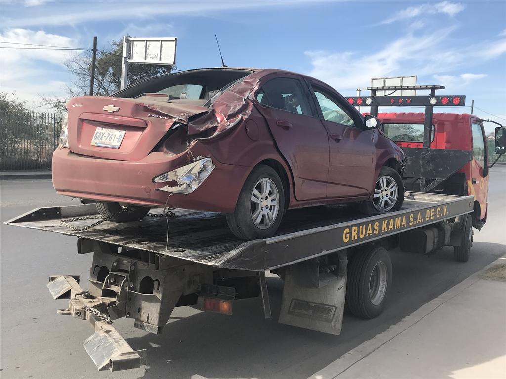 Septuagenario sufre la volcadura de su vehículo en Torreón. Noticias en tiempo real