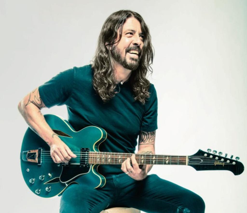 Dave grohl's gear and equipment including the gibson les paul custom electric guitar and vox ac30 guitar combo amp. Dave Grohl 2021 - Dave Grohl dedica canción a su hija en su cumpleaños, El ...