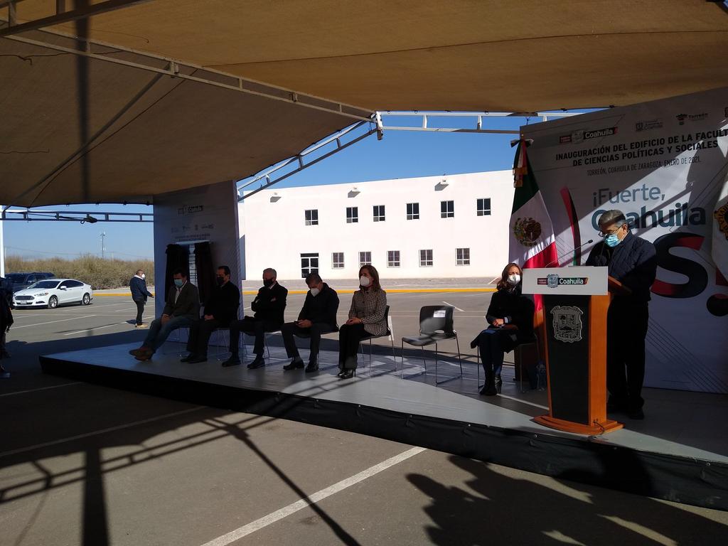 Inauguran en CU de Torreón nuevo edificio de FCPyS de la UAdeC. Noticias en tiempo real