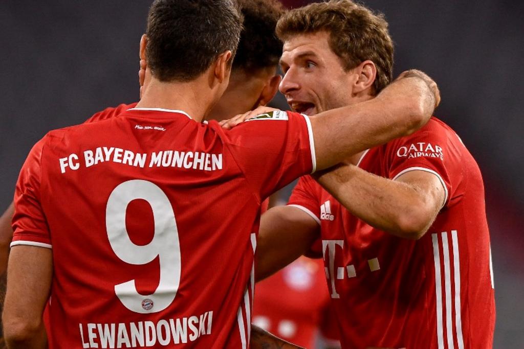 Lewandowski y Müller dan difícil triunfo al Bayern ante el Friburgo. Noticias en tiempo real