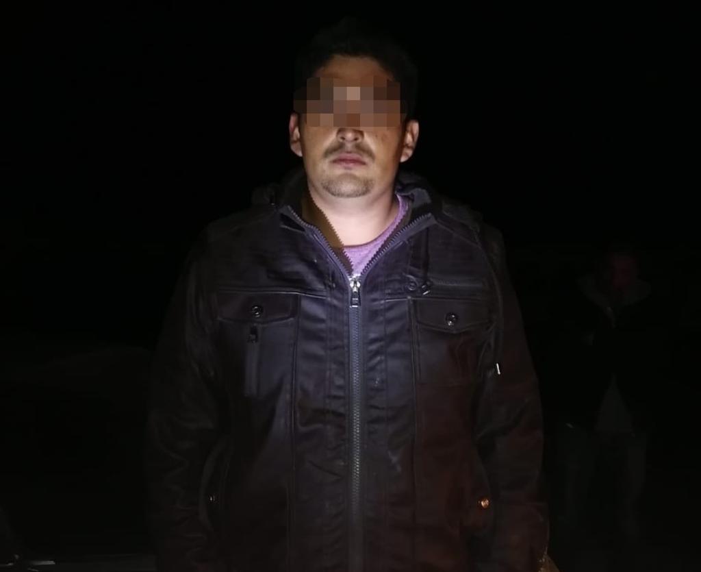 Detienen en la Cuencamé-Gómez Palacio a hombre con arma de fuego y cartuchos. Noticias en tiempo real