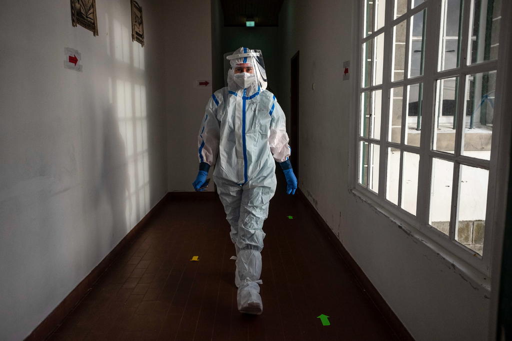 Pandemia no da tregua en Portugal; casi llega a los 15 mil contagios en un día. Noticias en tiempo real