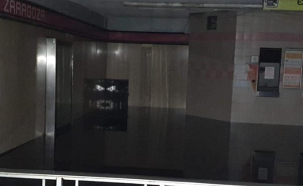Estación Zaragoza del Metro de la CDMX se inunda de aguas negras. Noticias en tiempo real