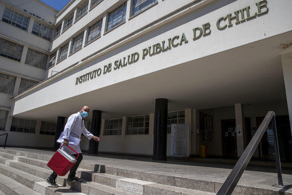 Gobierno de Chile anuncia llegada de vacunas contra COVID Sinovac para fines de enero. Noticias en tiempo real