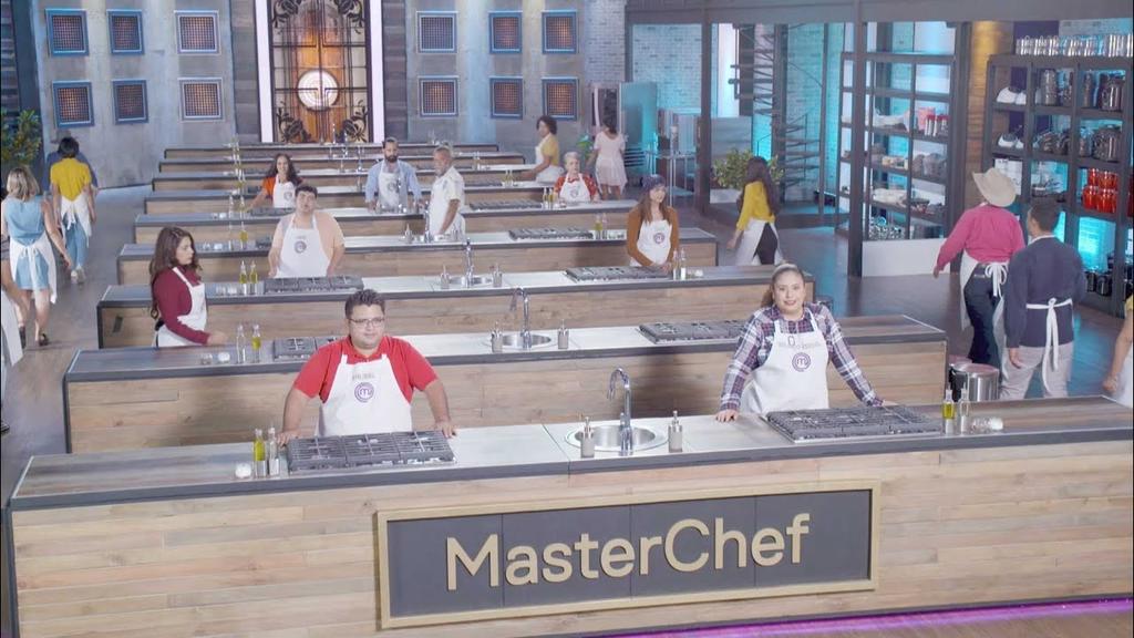 Exparticipante lagunero de MasterChef México recibe vacuna contra COVID. Noticias en tiempo real