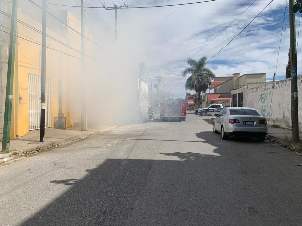 Incendio en lote baldío moviliza a los Bomberos de Torreón. Noticias en tiempo real