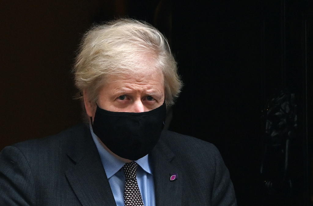 Confirma Boris Johnson cuarentena a viajeros de países con nuevas cepas. Noticias en tiempo real