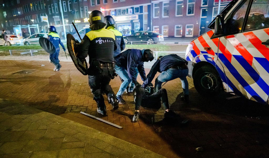 Disturbios en Países Bajos mantienen en vilo al Gobierno. Noticias en tiempo real